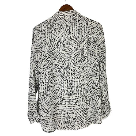 Cabi #3255 | Black & White Print Split Back Long Sleeve Button Down Blouse - Picture 3 of 12